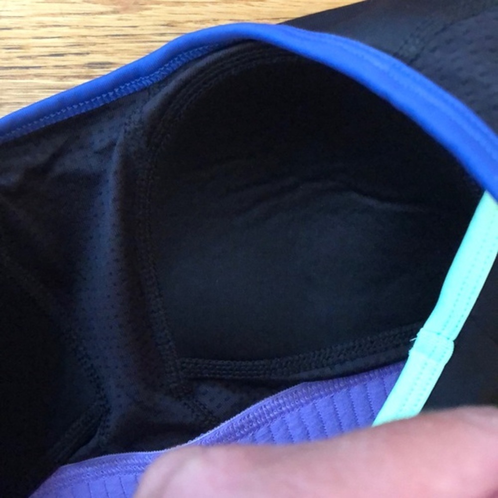 💥FILA SPORT BRA SIZE XS 💥 - Picture 4 of 5